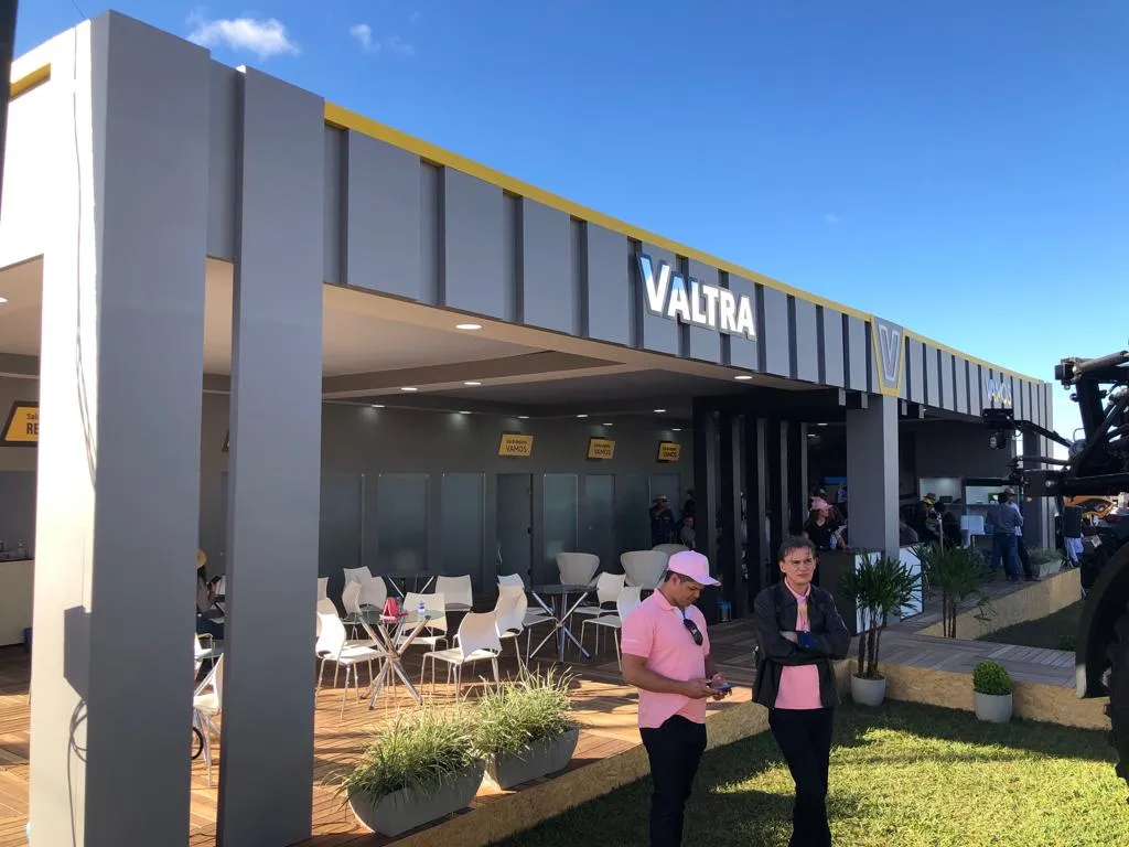 Stand Externo - Valtra